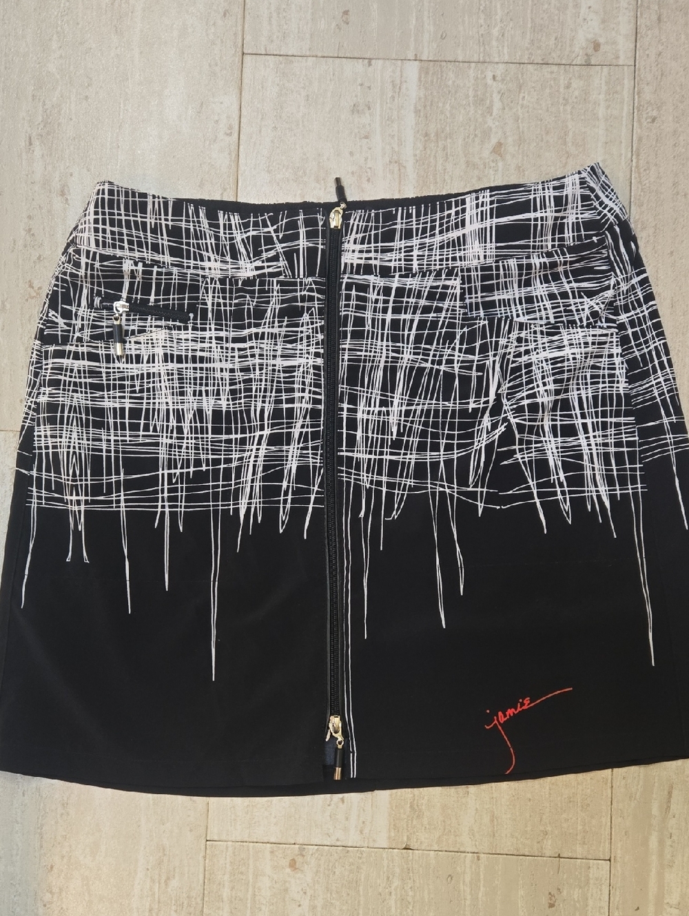 Jamie Sadock Black/White Design Print Zipper Front Leisure Skirt